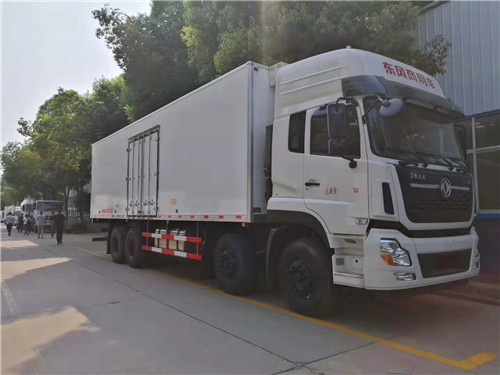 國(guó)五東風(fēng)天龍前四后八廂長(zhǎng)9.4米冷藏車廠家直銷，價(jià)格優(yōu)惠