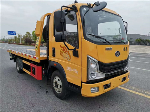 藍牌”一拖二清障車免征產品，重汽“豪曼”濰柴130馬力清障車