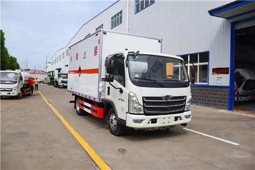 福田時(shí)代4.2米危險(xiǎn)品廂式現(xiàn)車2臺(tái)可出爆破，氣體，液體，腐蝕，雜項(xiàng)