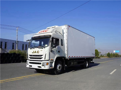國六江淮帥鈴Q9冷藏車6米8廂體圖片參數介紹
