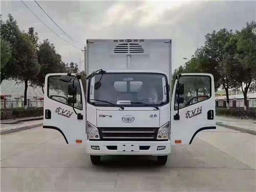 解放國(guó)六4.2米藍(lán)牌冷藏車，冷藏車專用底盤，整車不超重