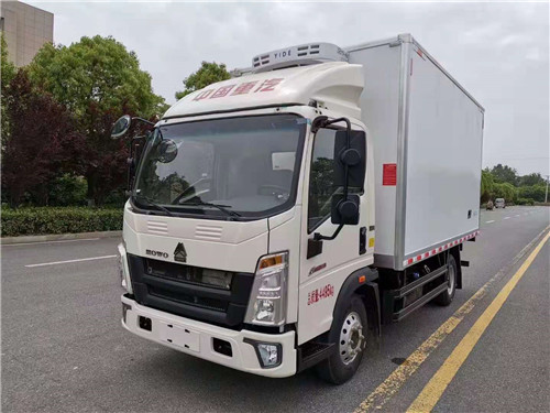 豪沃藍牌國六濰柴冷藏車專用底盤不超重，有現車，隨提隨走！