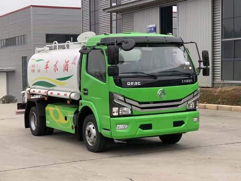 6.8噸東風LNG、CNG灑水車介紹