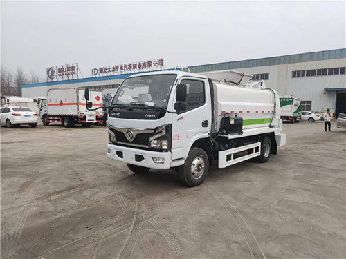 國六東風福瑞卡餐廚垃圾車，6方餐廚垃圾車發往四川