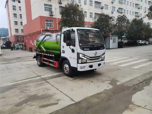 東風D6吸污車4.2方圖片參數介紹
