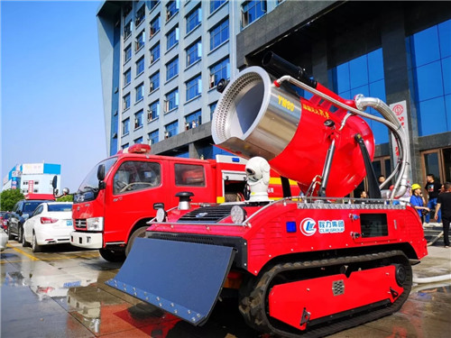 智能制造：程力RXR-YM60000D 履帶式排煙滅火戰車智能機器人量產投放市場