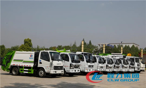  程力吊裝壓縮垃圾車專業廠，以科技創新為先導，吊裝壓縮垃圾車系列產品一舉成為網紅產品。