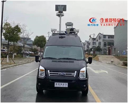 因此，程力雅舒特旅居廠今年最新設計生產了此款指揮車：福特新世代指揮車。