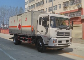 國五東風天錦易燃液體廂式運輸車
